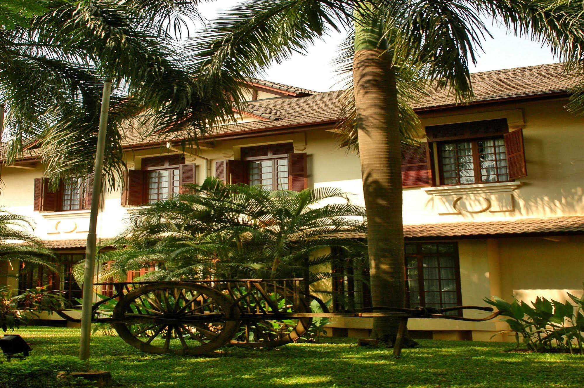 Settha Palace Hotel Vientiane Exterior photo